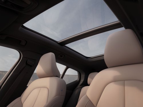 Volvo’s Decade-Old XC40 Refuses To Die, Gains Design And Tech Updates