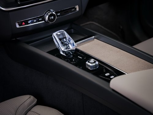 Volvo’s New PHEVs Drives So Far On Electric You Might Not Use The Gas Engine For Months