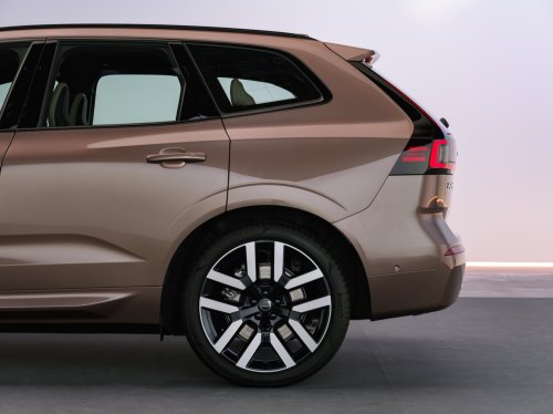 Volvo’s New PHEVs Drives So Far On Electric You Might Not Use The Gas Engine For Months