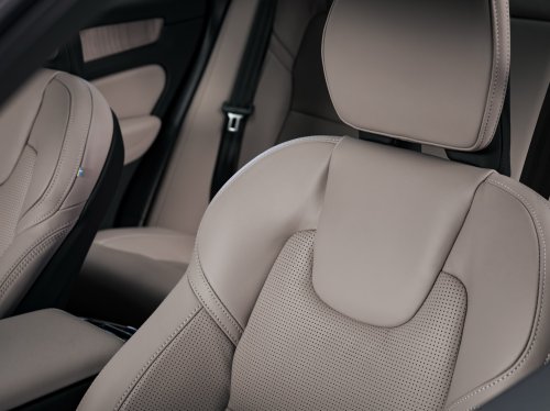 Volvo’s New PHEVs Drives So Far On Electric You Might Not Use The Gas Engine For Months