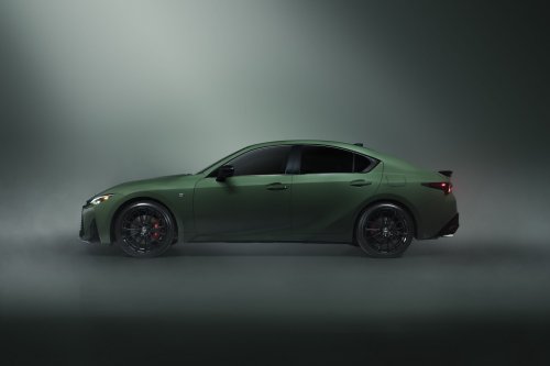 Lexus Gives 2027 IS A Lovely Green Color But It’s Limited To Just 350 Cars
