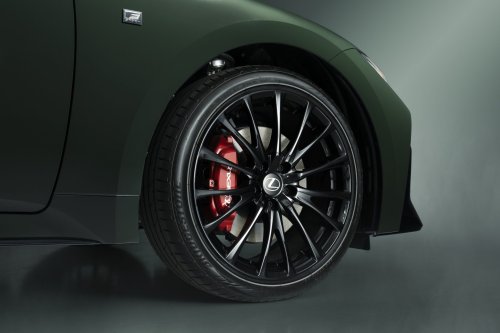 Lexus Gives 2027 IS A Lovely Green Color But It’s Limited To Just 350 Cars