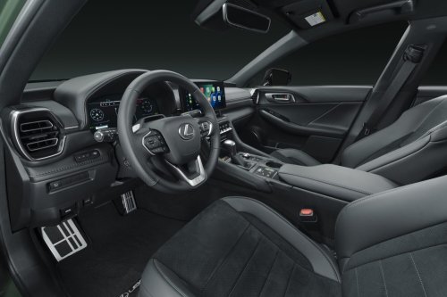 Lexus Gives 2027 IS A Lovely Green Color But It’s Limited To Just 350 Cars