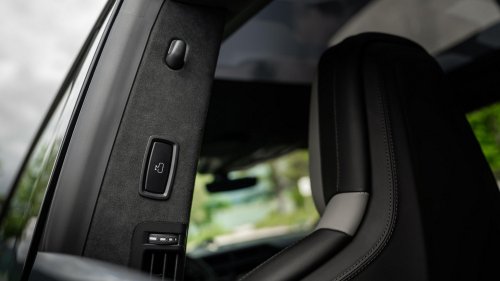 New Cayenne Electric Adds Power Doors And Wireless Charging