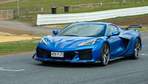 Driving The Corvette Stingray And Z06 On Track Is Like Dying And Going To Heaven | Review