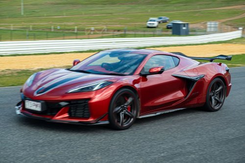 Driving The Corvette Stingray And Z06 On Track Is Like Dying And Going To Heaven | Review