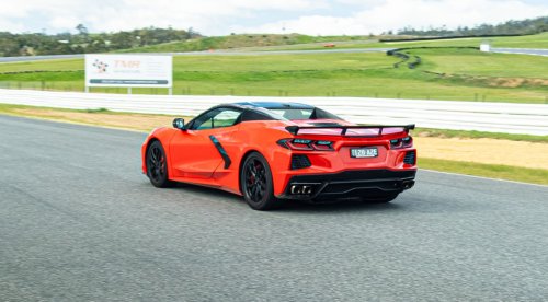 Driving The Corvette Stingray And Z06 On Track Is Like Dying And Going To Heaven | Review