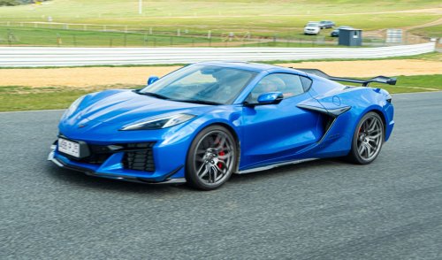 Driving The Corvette Stingray And Z06 On Track Is Like Dying And Going To Heaven | Review