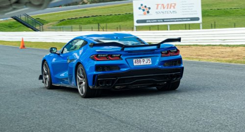 Driving The Corvette Stingray And Z06 On Track Is Like Dying And Going To Heaven | Review