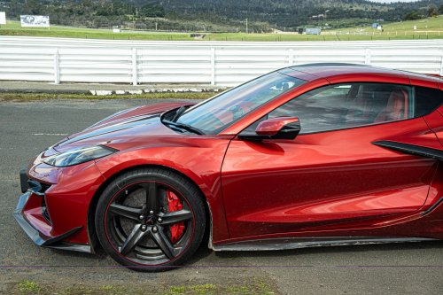 Driving The Corvette Stingray And Z06 On Track Is Like Dying And Going To Heaven | Review