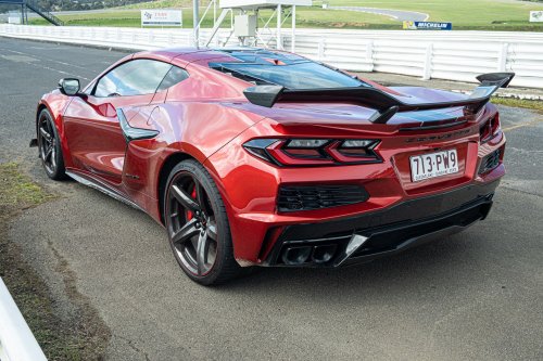 Driving The Corvette Stingray And Z06 On Track Is Like Dying And Going To Heaven | Review