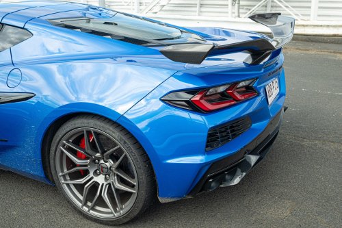 Driving The Corvette Stingray And Z06 On Track Is Like Dying And Going To Heaven | Review