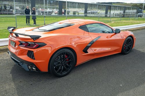 Driving The Corvette Stingray And Z06 On Track Is Like Dying And Going To Heaven | Review
