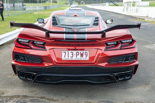 Driving The Corvette Stingray And Z06 On Track Is Like Dying And Going To Heaven | Review