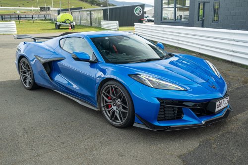 Driving The Corvette Stingray And Z06 On Track Is Like Dying And Going To Heaven | Review