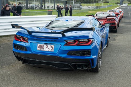 Driving The Corvette Stingray And Z06 On Track Is Like Dying And Going To Heaven | Review