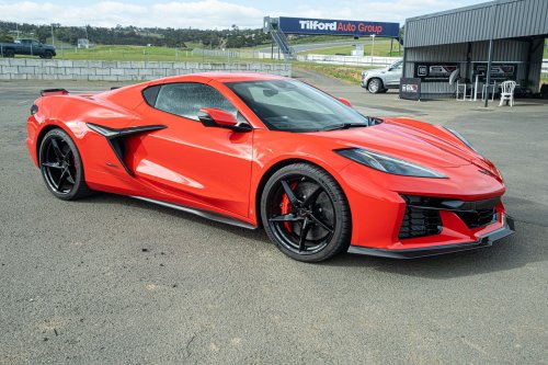 Driving The Corvette Stingray And Z06 On Track Is Like Dying And Going To Heaven | Review