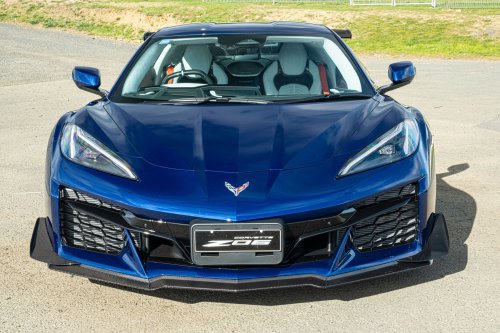 Driving The Corvette Stingray And Z06 On Track Is Like Dying And Going To Heaven | Review