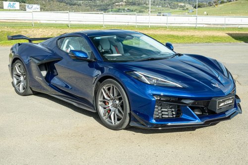 Driving The Corvette Stingray And Z06 On Track Is Like Dying And Going To Heaven | Review