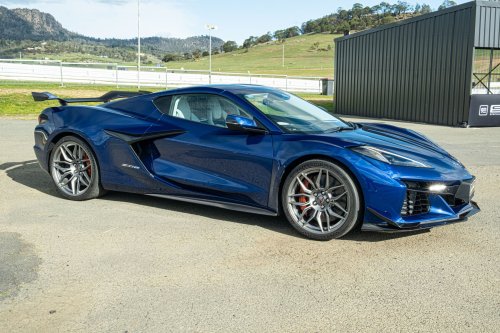 Driving The Corvette Stingray And Z06 On Track Is Like Dying And Going To Heaven | Review