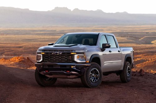 GM, GM’s New Small-Block V8s Turn Everyday Pickups Into Sleepers