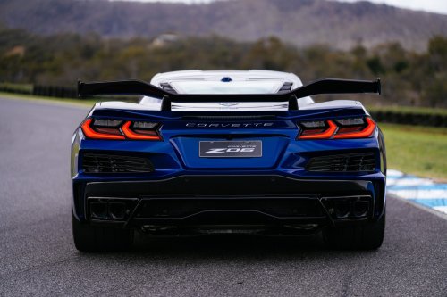 Driving The Corvette Stingray And Z06 On Track Is Like Dying And Going To Heaven | Review