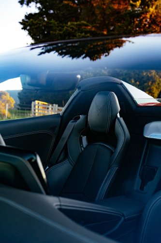 Driving The Corvette Stingray And Z06 On Track Is Like Dying And Going To Heaven | Review