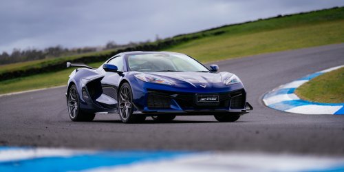 Driving The Corvette Stingray And Z06 On Track Is Like Dying And Going To Heaven | Review