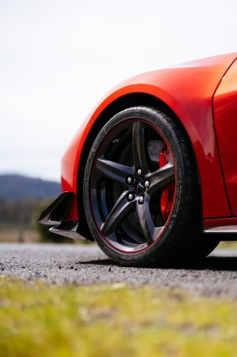 Driving The Corvette Stingray And Z06 On Track Is Like Dying And Going To Heaven | Review