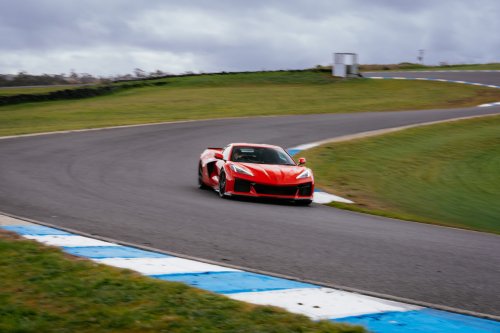 Driving The Corvette Stingray And Z06 On Track Is Like Dying And Going To Heaven | Review