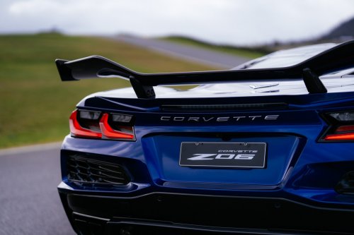 Driving The Corvette Stingray And Z06 On Track Is Like Dying And Going To Heaven | Review