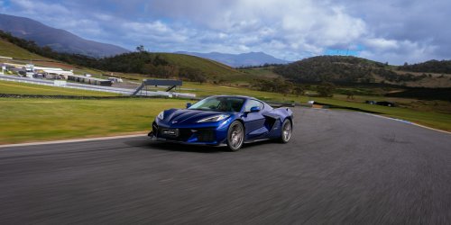 Driving The Corvette Stingray And Z06 On Track Is Like Dying And Going To Heaven | Review