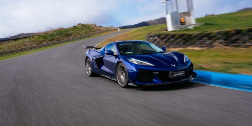 Driving The Corvette Stingray And Z06 On Track Is Like Dying And Going To Heaven | Review