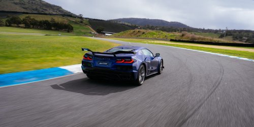 Driving The Corvette Stingray And Z06 On Track Is Like Dying And Going To Heaven | Review