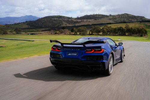 Driving The Corvette Stingray And Z06 On Track Is Like Dying And Going To Heaven | Review
