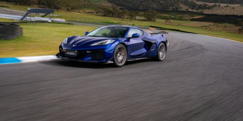 Driving The Corvette Stingray And Z06 On Track Is Like Dying And Going To Heaven | Review
