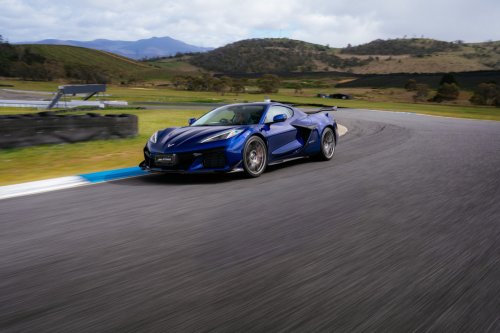 Driving The Corvette Stingray And Z06 On Track Is Like Dying And Going To Heaven | Review