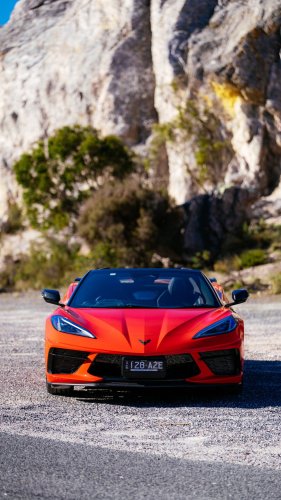 Driving The Corvette Stingray And Z06 On Track Is Like Dying And Going To Heaven | Review