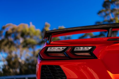 Driving The Corvette Stingray And Z06 On Track Is Like Dying And Going To Heaven | Review