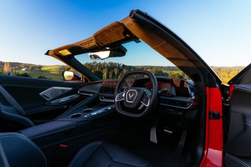 Driving The Corvette Stingray And Z06 On Track Is Like Dying And Going To Heaven | Review