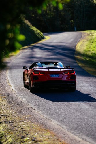Driving The Corvette Stingray And Z06 On Track Is Like Dying And Going To Heaven | Review