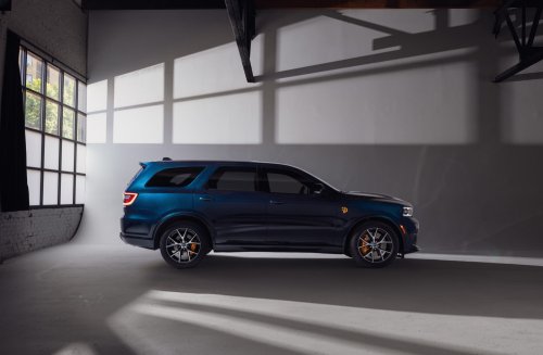 Dodge, SUV, Dodge Will Sell You A 2011 SUV In A Very Nice 2027 Shade Of Blue