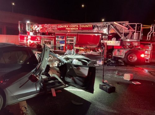 Tesla Settles Its Autopilot Fire Truck Case Right Before A Jury Could Weigh In