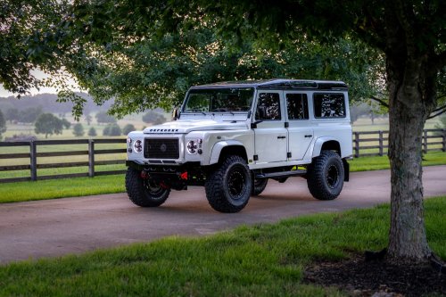 Helderburg’s Classic Defender Restomod Costs 2.5 Times More Than A New Octa