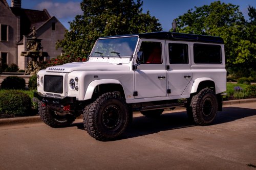 Helderburg’s Classic Defender Restomod Costs 2.5 Times More Than A New Octa