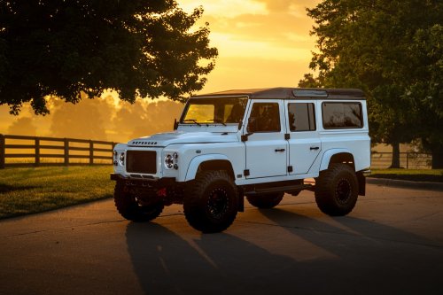 Helderburg’s Classic Defender Restomod Costs 2.5 Times More Than A New Octa