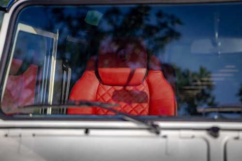 Helderburg’s Classic Defender Restomod Costs 2.5 Times More Than A New Octa