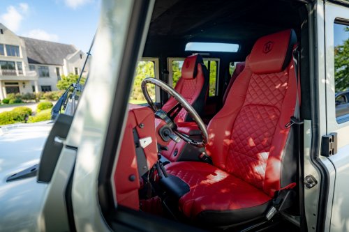 Helderburg’s Classic Defender Restomod Costs 2.5 Times More Than A New Octa