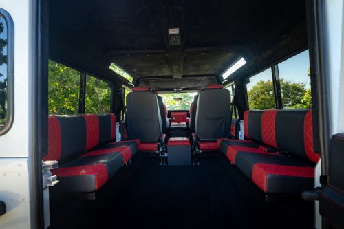 Helderburg’s Classic Defender Restomod Costs 2.5 Times More Than A New Octa