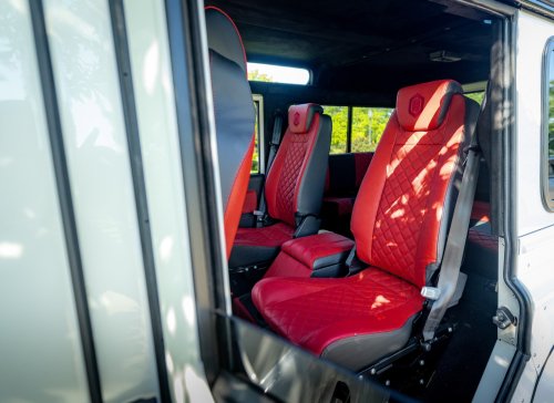 Helderburg’s Classic Defender Restomod Costs 2.5 Times More Than A New Octa